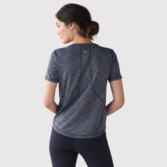 Lululemon Womens Top Gray Heather Long Distance Short Sleeve Athletic Tee Size 8 - Picture 3 of 9